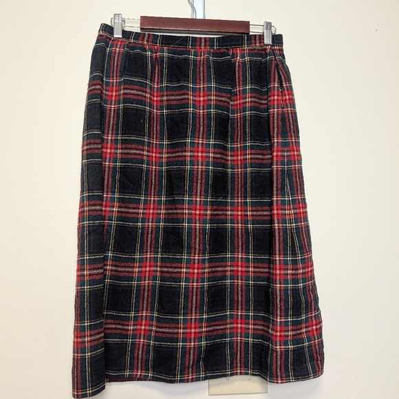 Pendleton Dresses & Skirts - Pendleton Plaid Midi Skirt - Red and Green Size 16